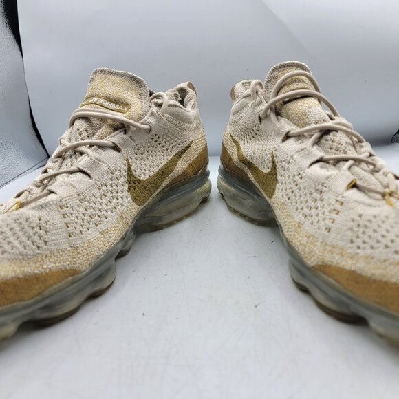 Nike Air Vapormax 2023 Flyknit Mens 12 Sanddrift Bronzine Shoes DV1678-100 - Picture 2 of 14